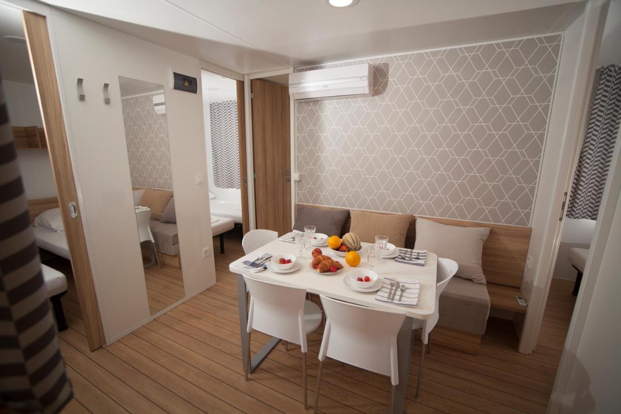 Mediteran Travel Mobile Homes In Camping Terme Catez Brežice Kültér fotó