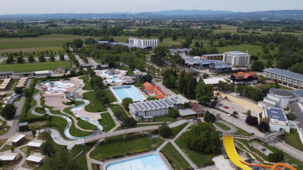 Mediteran Travel Mobile Homes In Camping Terme Catez Brežice Kültér fotó