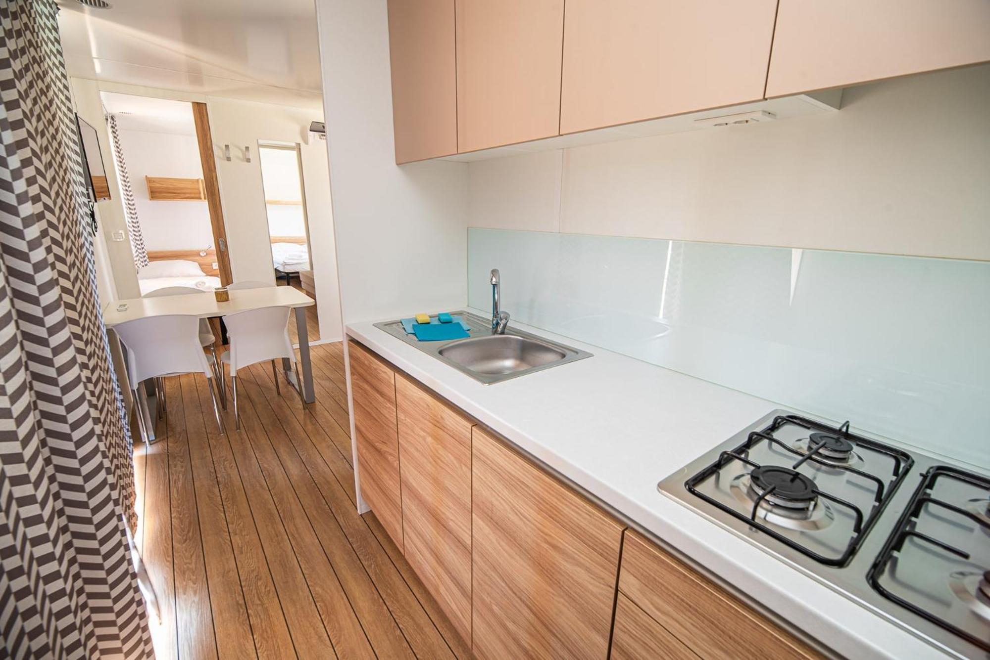 Mediteran Travel Mobile Homes In Camping Terme Catez Brežice Kültér fotó